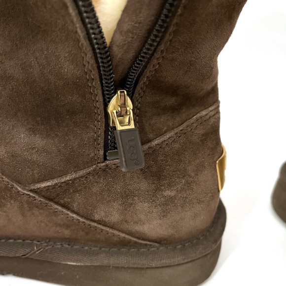 UGG Tall Retro Cargo Boots Buckle Side Pocket - Picture 8 of 15